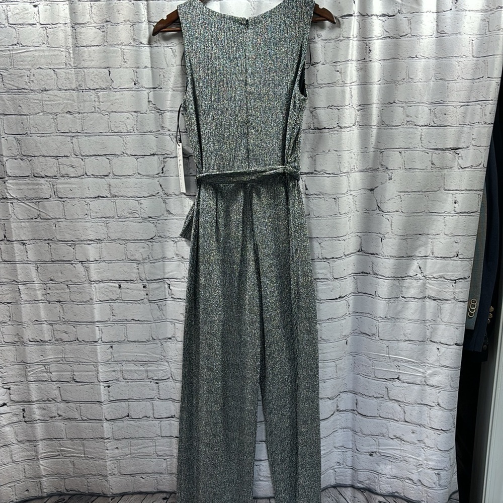 NWT Nicole Miller Black with Silver Shimmer Metallic Jumpsuit Size Small - Picture 3 of 4